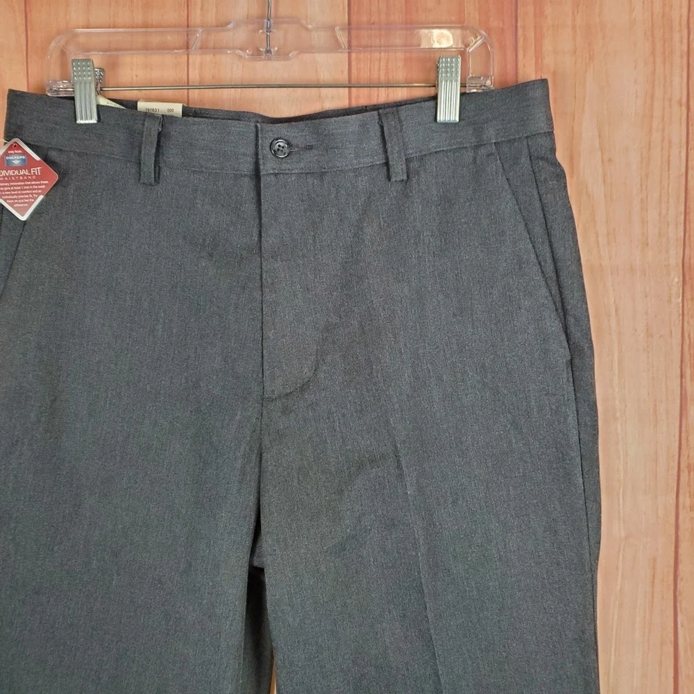 Dockers Mens Pants Sz 34 34X32 Gray Individual Fit Waist Flat Front Classic